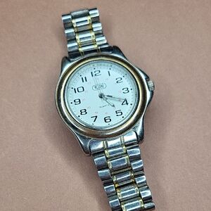 Stylish Silver and Gold Quartz Watch
